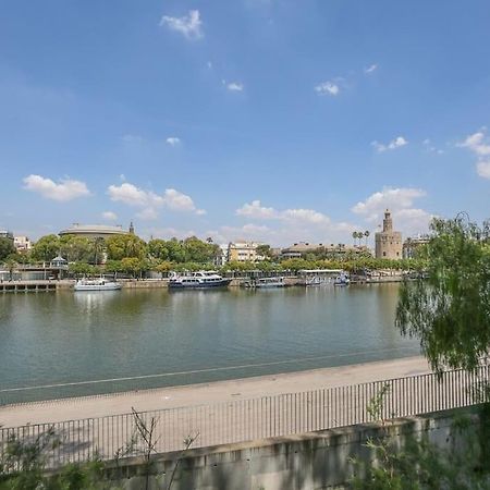 Riverwalk Suites - Puente Triana セビリア エクステリア 写真
